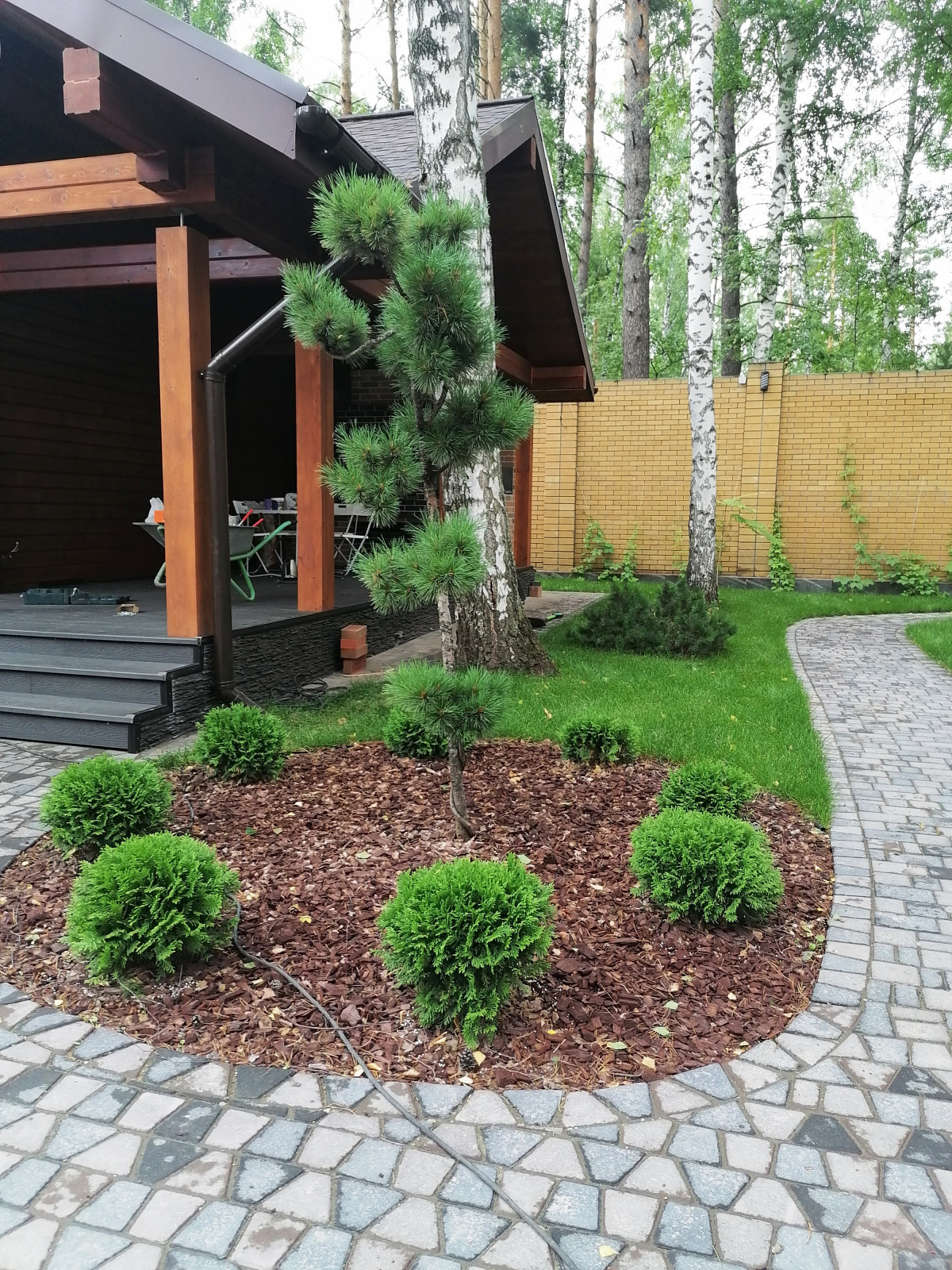 Ландшафтный дизайн в КП "Серебряный лес"