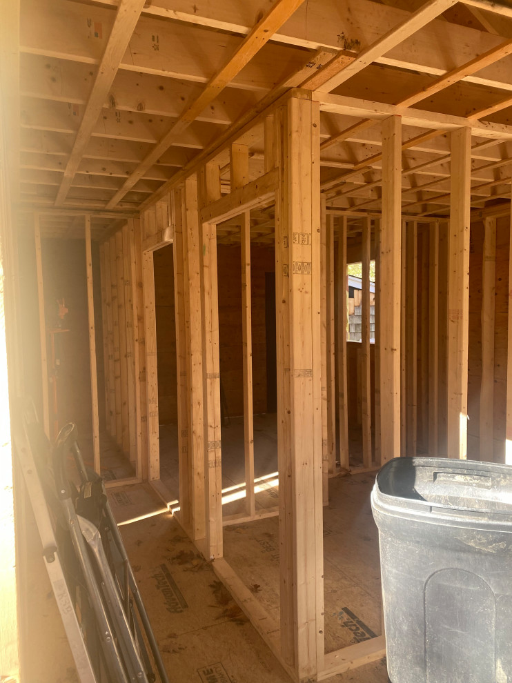 Addition to mid cape home
