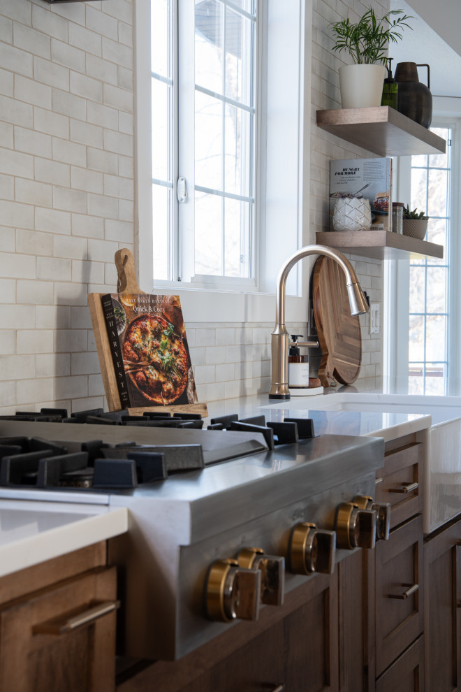 Inspiration for a transitional kitchen remodel in Minneapolis