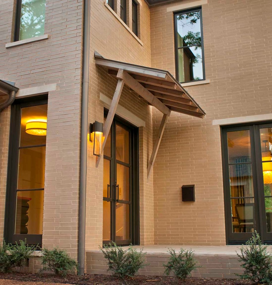 This is an example of a contemporary verandah in Dallas.