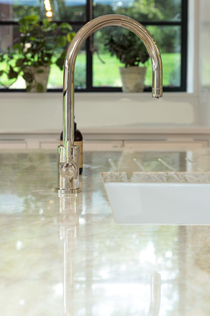 Wokingham Project - Bespoke Shaker Kitchen - Marlow Collection transitional-kitchen