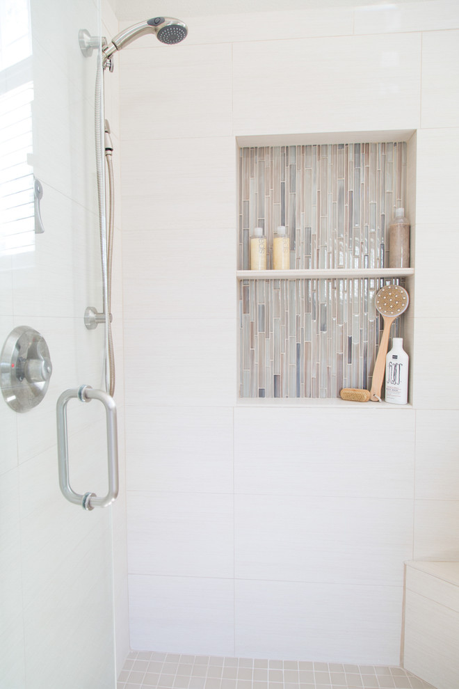 Mid-sized transitional master beige tile and porcelain tile bathroom photo in Houston