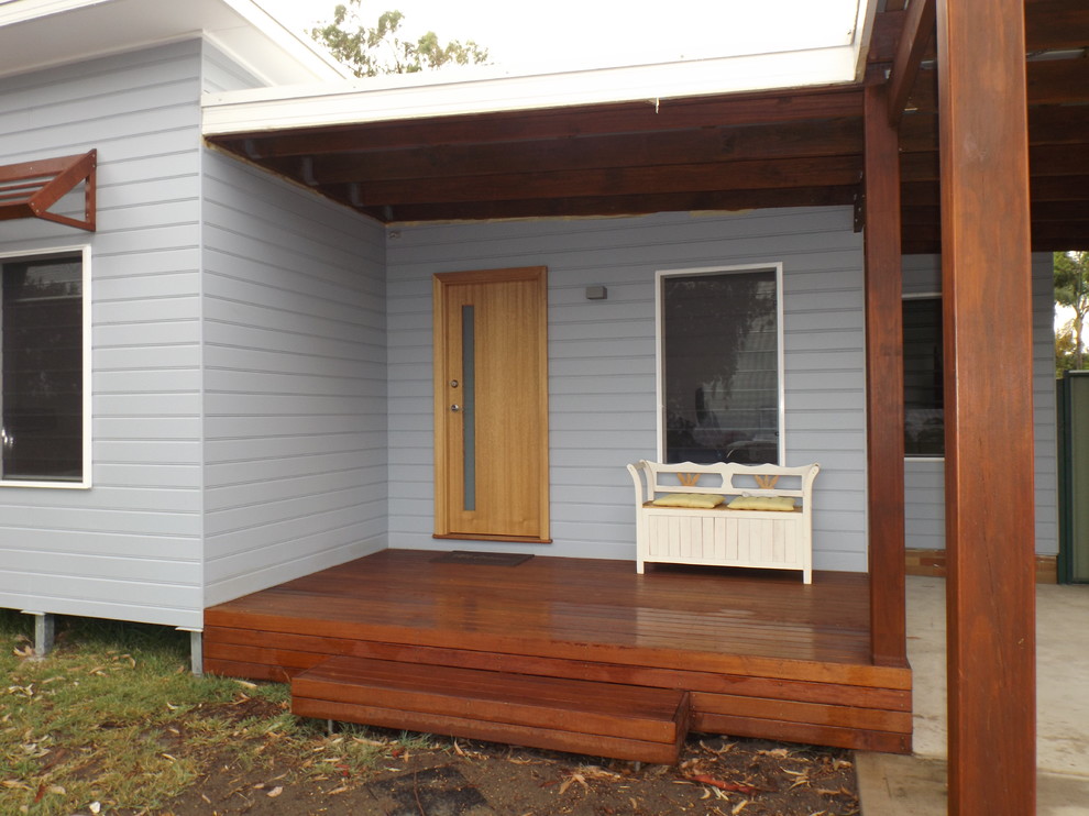 This is an example of a small modern verandah in Central Coast.