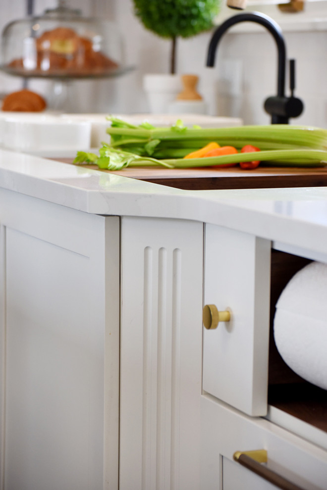 Inspiration for a transitional kitchen remodel in Cincinnati