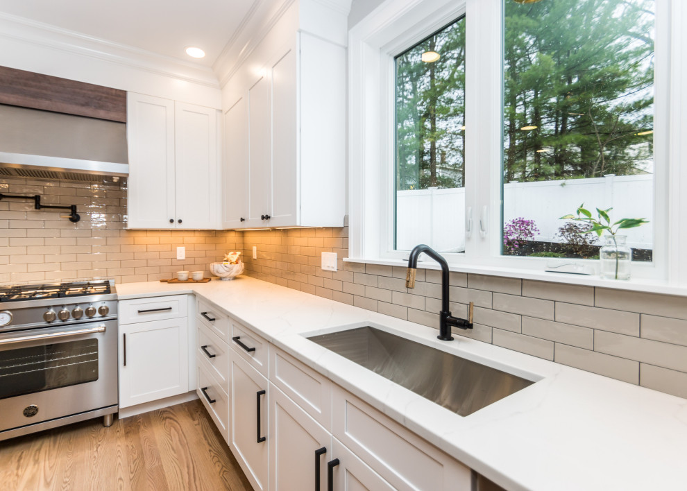 Inspiration for a transitional kitchen remodel in Boston