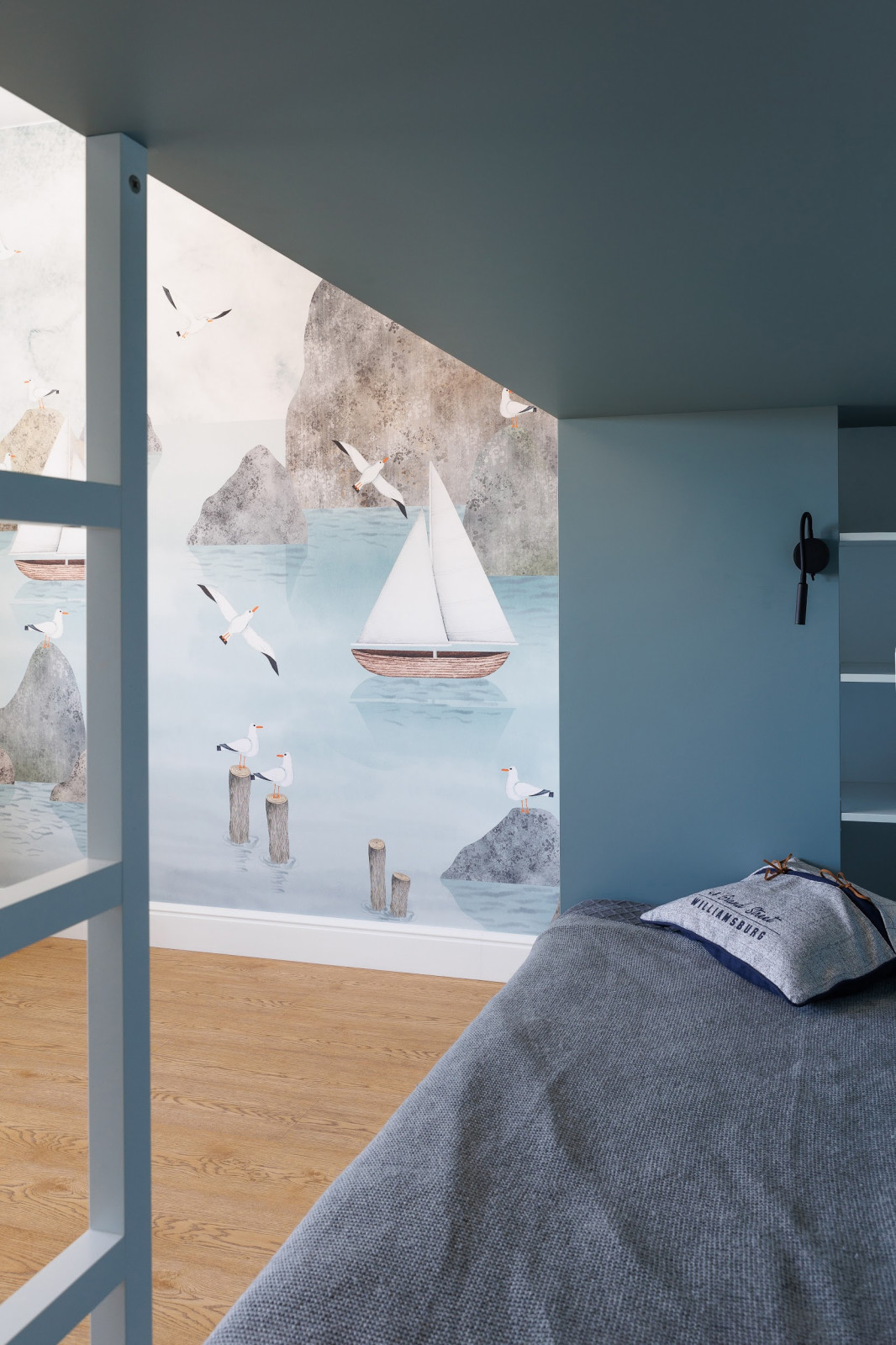 Трешка для молодой пары с двумя детьми