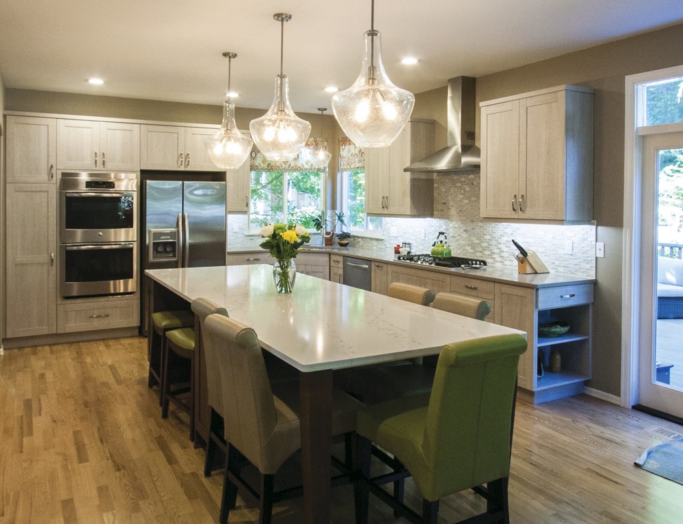 Inspiration for a transitional kitchen remodel in Seattle