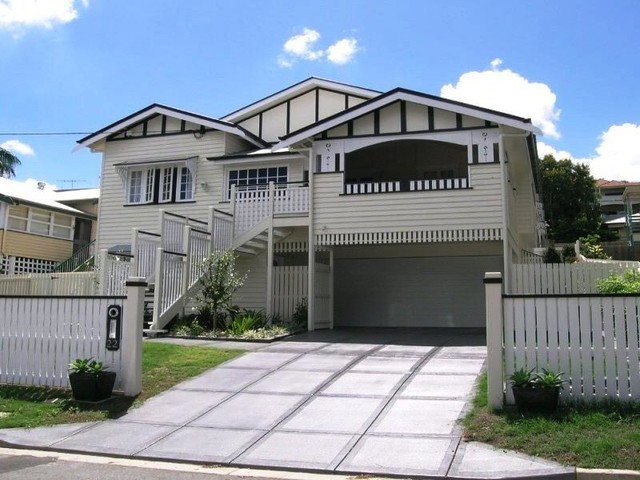 Tripled Fronted Gable klassisk-hus-og-facade