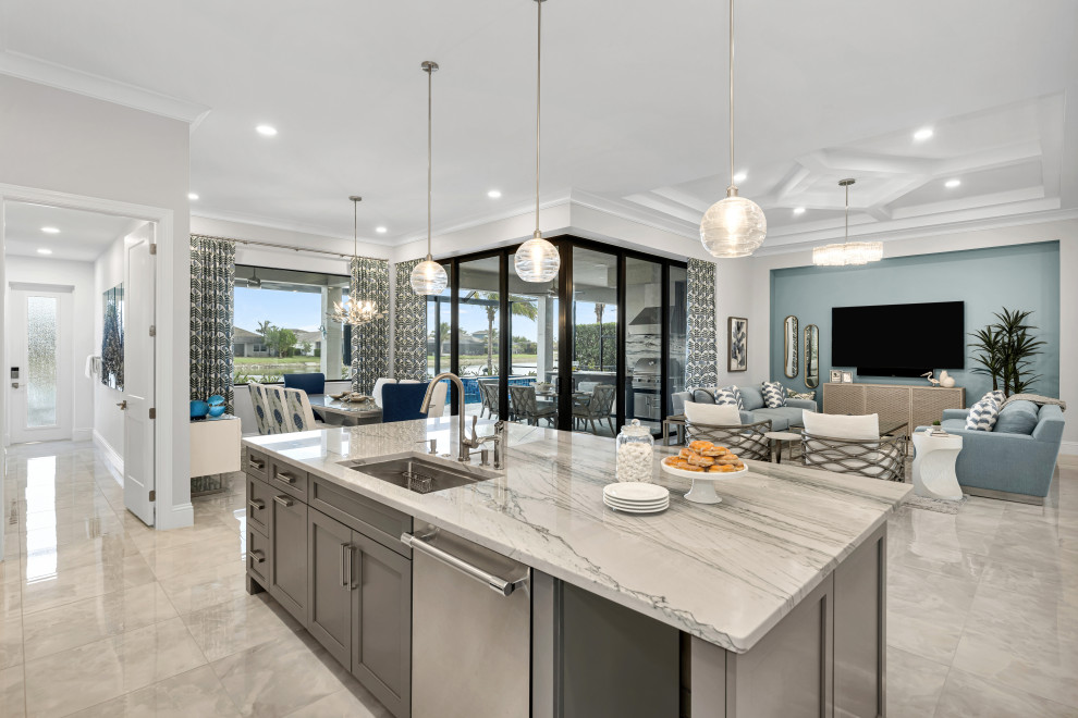 Transitional kitchen photo in Miami