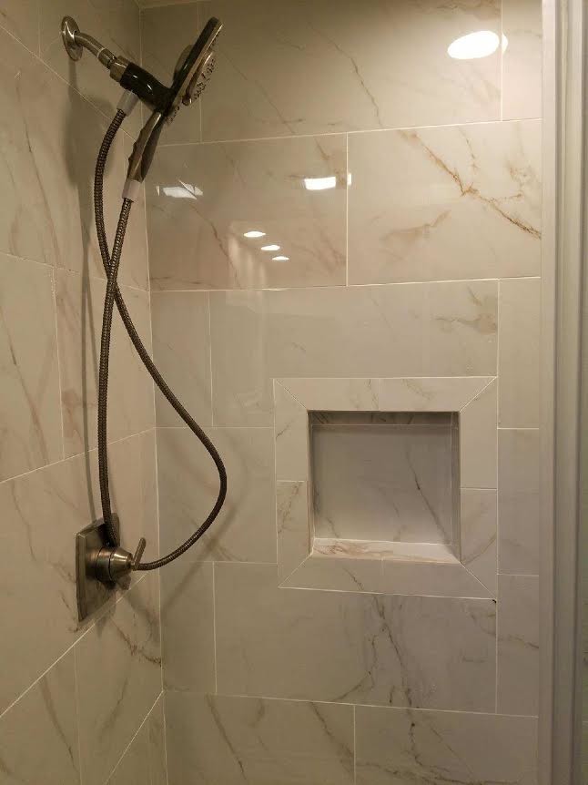 Mountain style bathroom photo in San Francisco