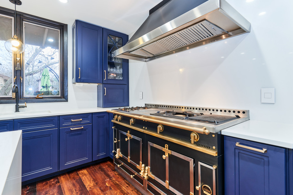 Statement Range Wall with Brass Accents