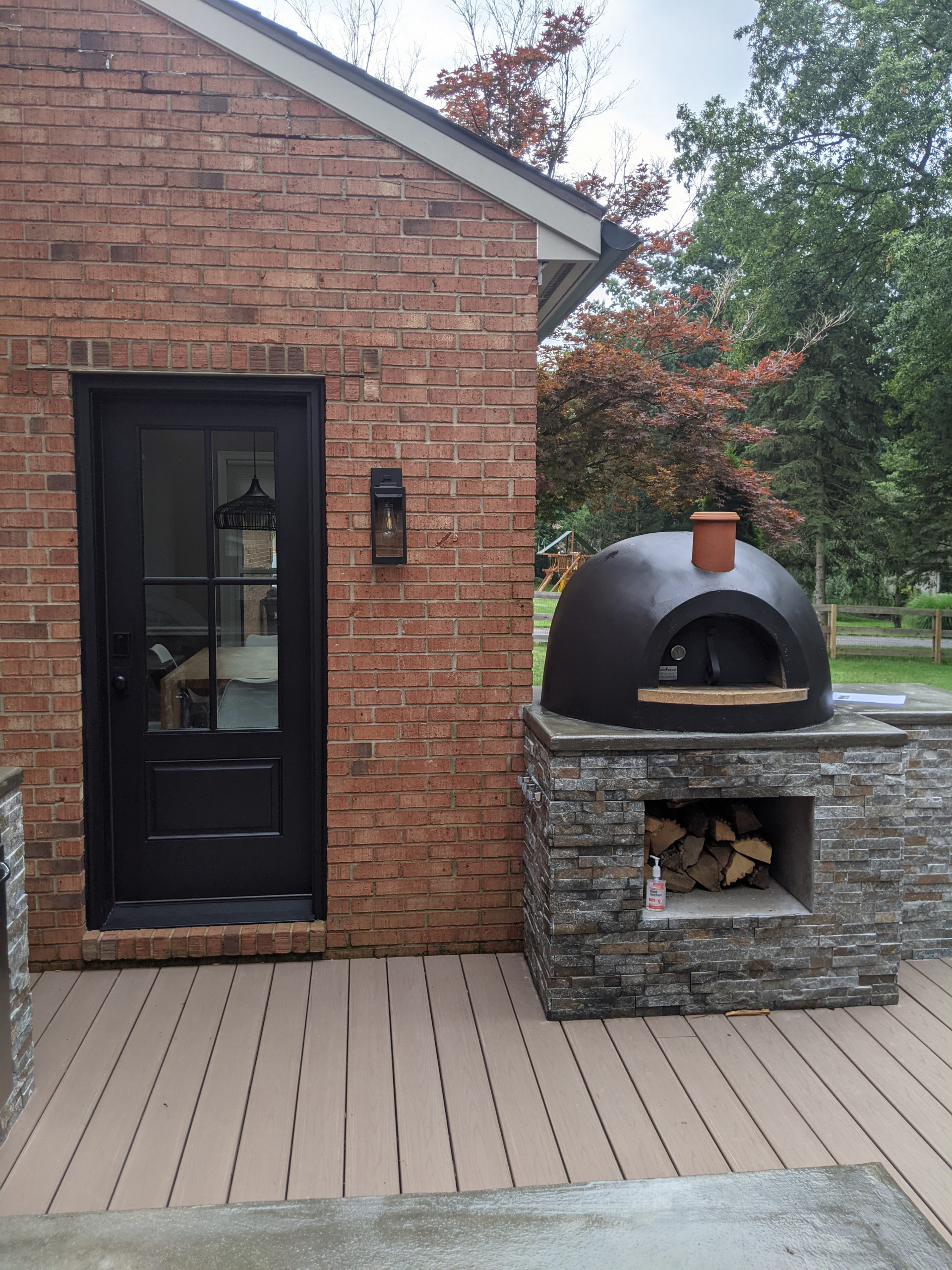 Outdoor Entertainment Area