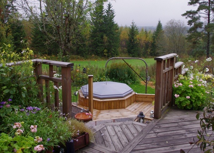 Klassisk inredning av en trädgård