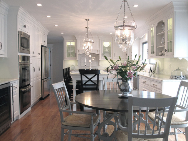 Beaded Inset w/ Durango Drawer Fronts traditional-kitchen