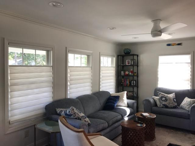 Alustra Vignette Modern Roman Shade