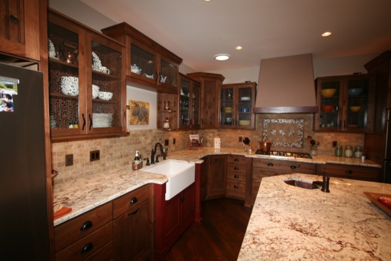 Inspiration for a transitional kitchen remodel in Albuquerque