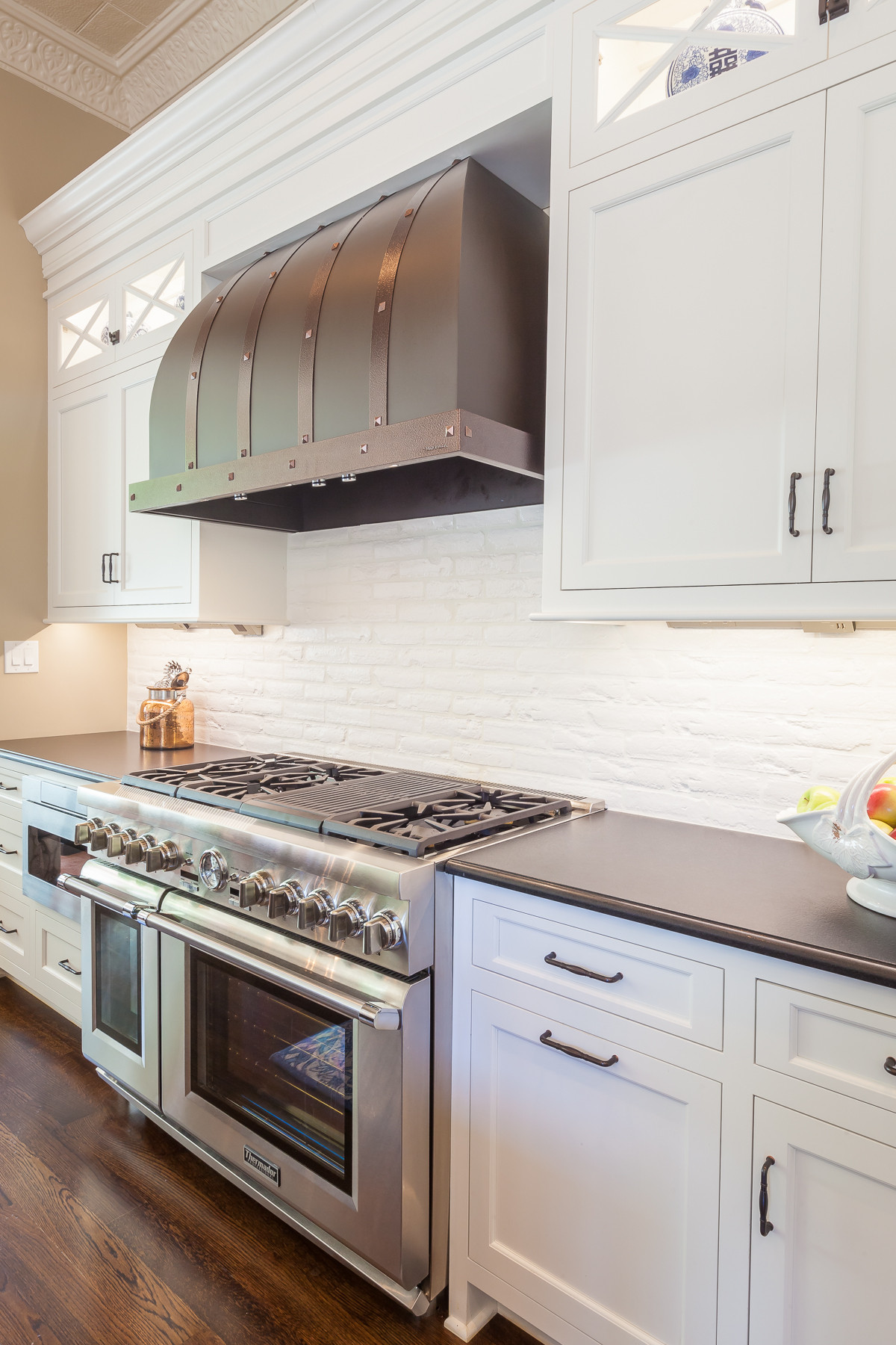 Stylish in the City - Traditional Urban Home