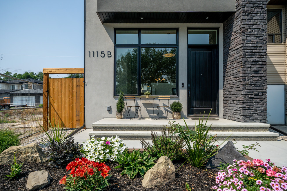 Home design - transitional home design idea in Calgary