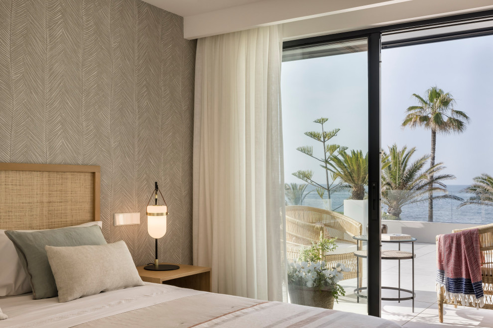 Стильный дизайн: огромная спальня в средиземноморском стиле - последний тренд