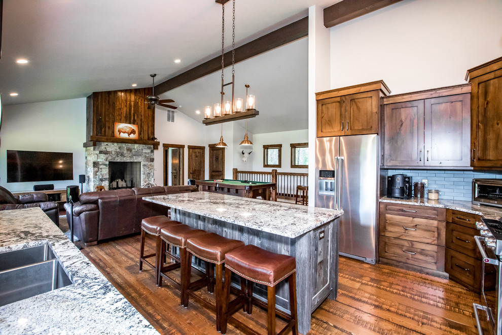 Kitchen - rustic kitchen idea