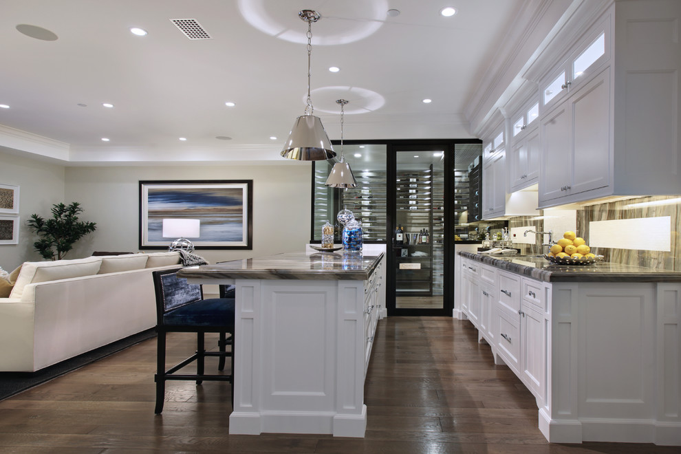 Transitional kitchen photo in Orange County