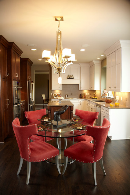 Glamorous traditional-kitchen