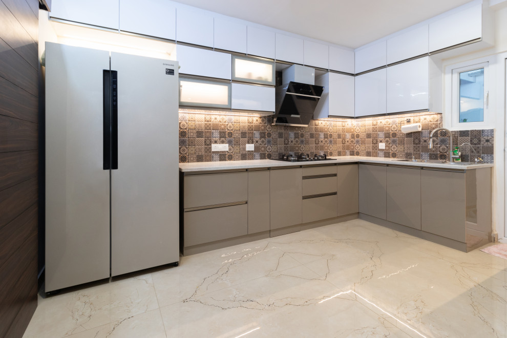 Design ideas for a contemporary kitchen in Hyderabad.