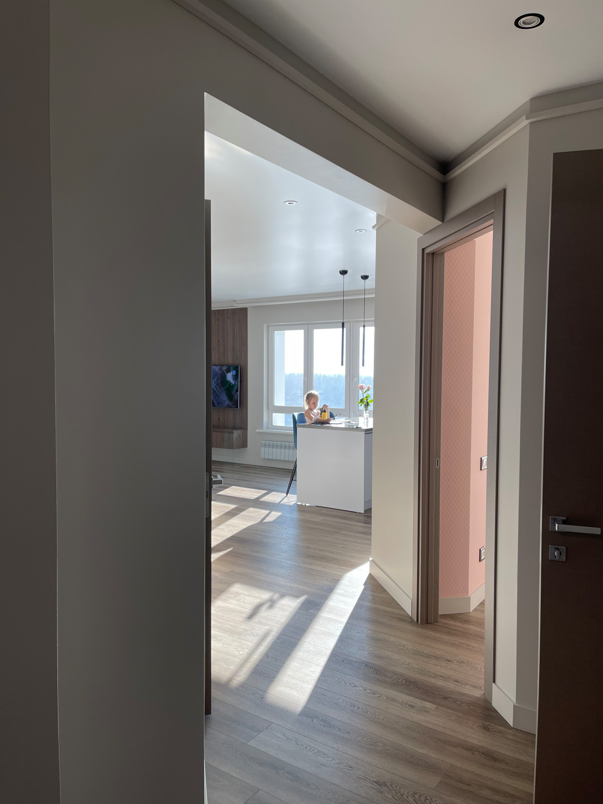 На седьмом этаже за семь часов счастья...