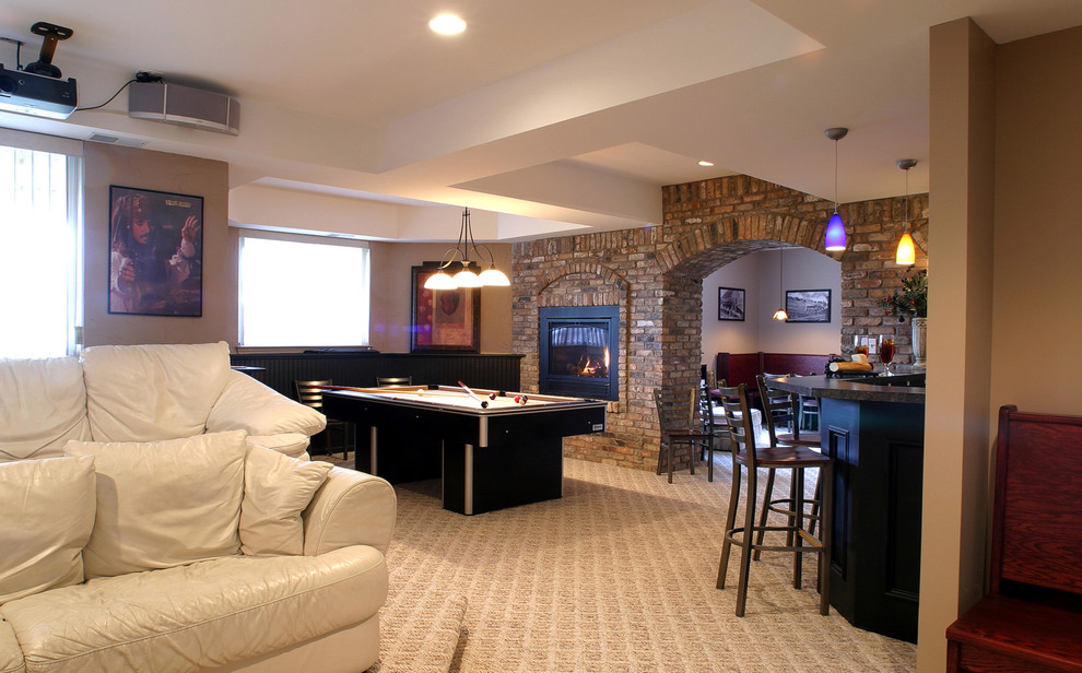 Photo of a contemporary basement in Detroit.