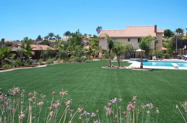 Backyard Installations traditional-garden
