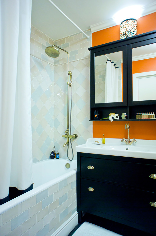 Яркий санузел