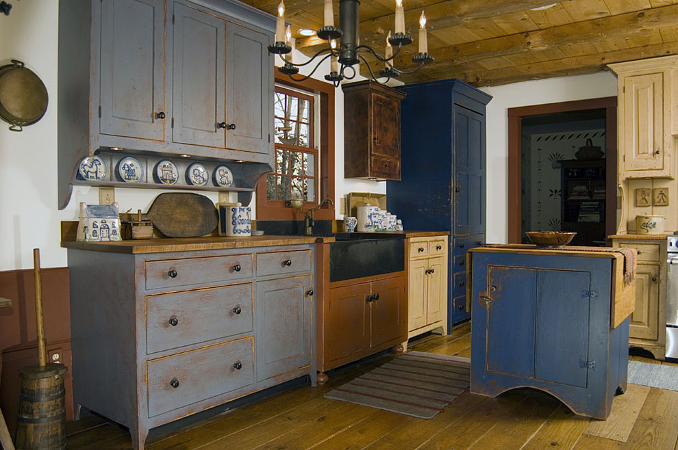 Inspiration for a timeless home design remodel in Cincinnati