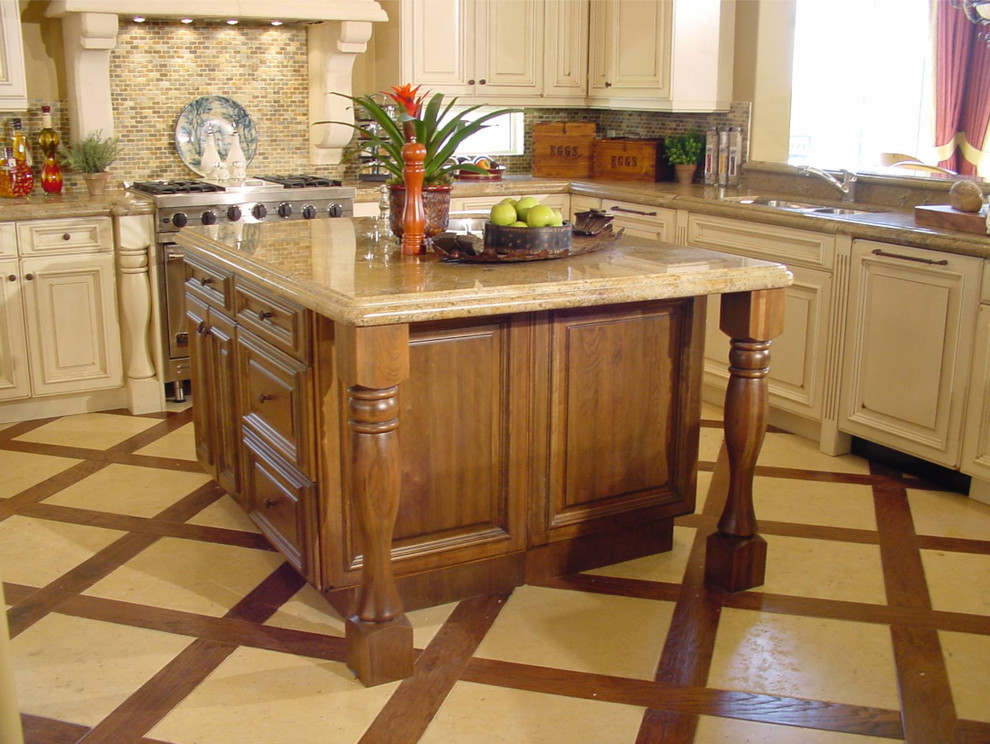 Portfolio Kitchen Tampa by The Kitchen and Bath Factory Houzz