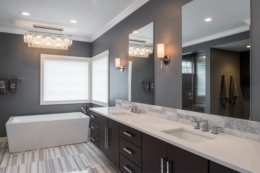 Photo of a transitional bathroom in St Louis.
