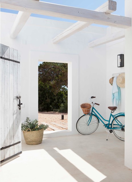ESTILISMO CASA FORMRNTERA coastal-entrance