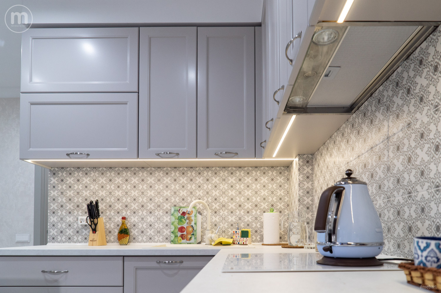 Серая кухня