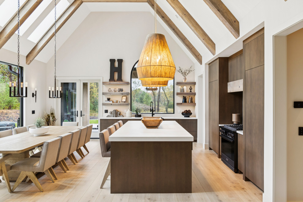 Kitchen - rustic kitchen idea in Minneapolis