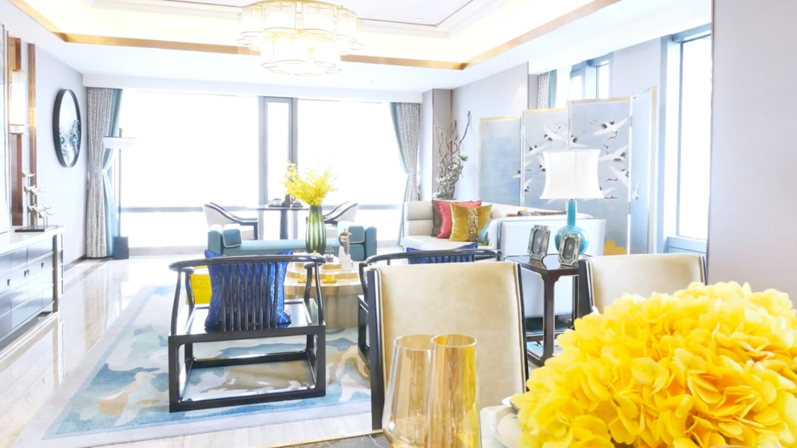Modern Luxury Dining Room with Rich Textures in St Albans