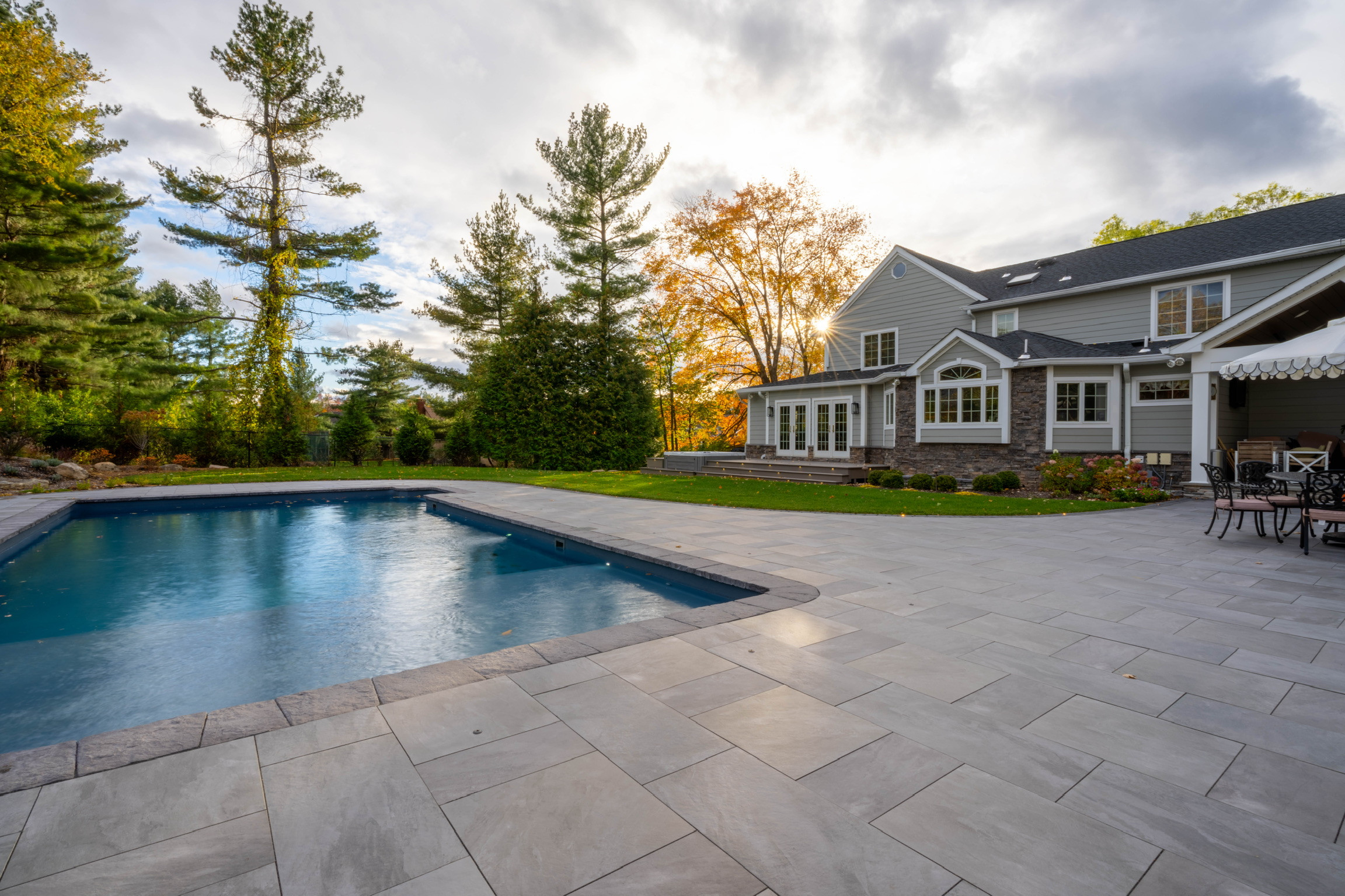 Porcelain Paradise with a Party Pavilian