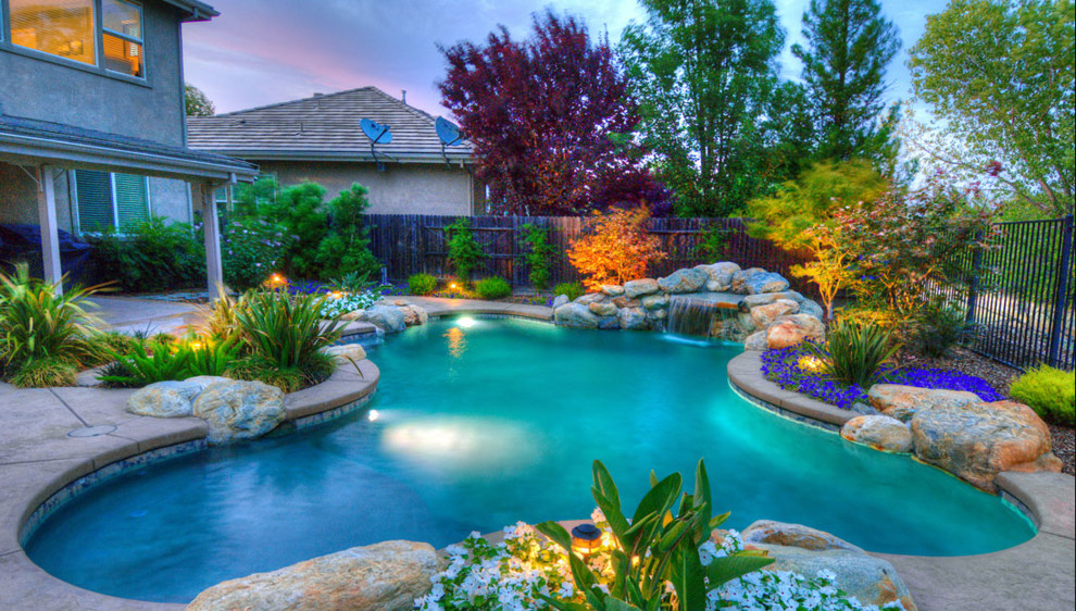 Inspiration for a transitional pool remodel in Orange County