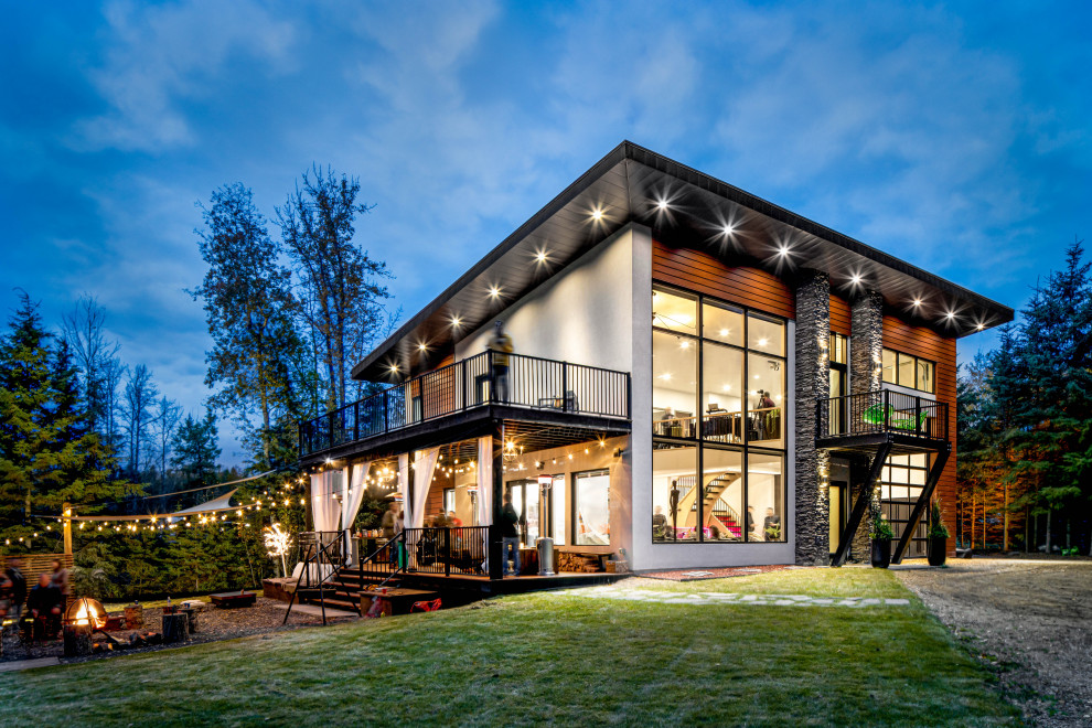 Hibco Construction AirBnB Cottage Edmonton by IntEx Imaging Houzz