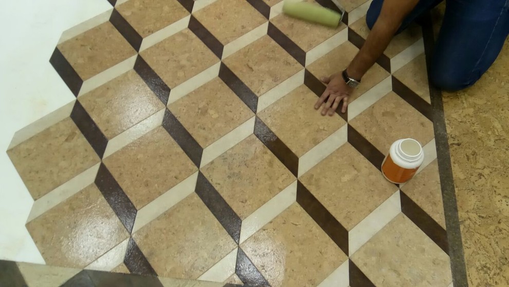 Процесс создания пробкового модуля.