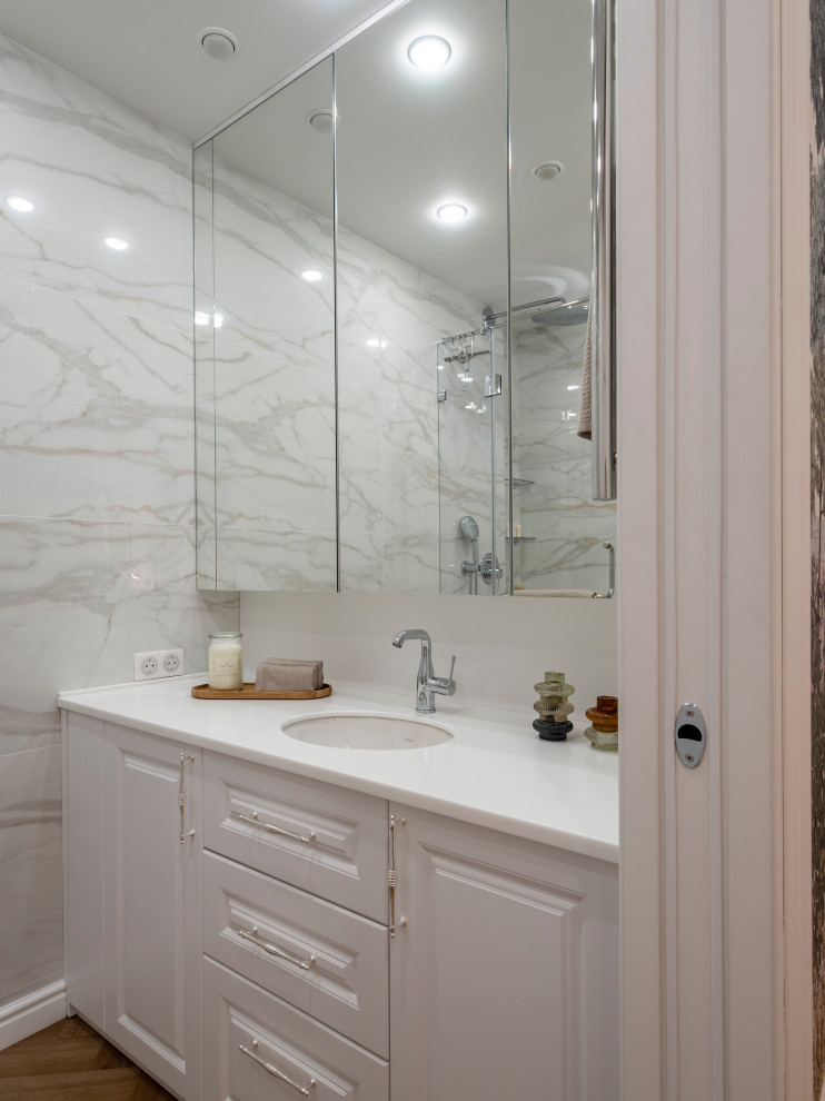 Меблировка санузла в неоклассическом стиле