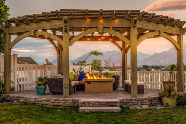 Entertainment Size Olive Gray 6 Post Timber Frame Shade