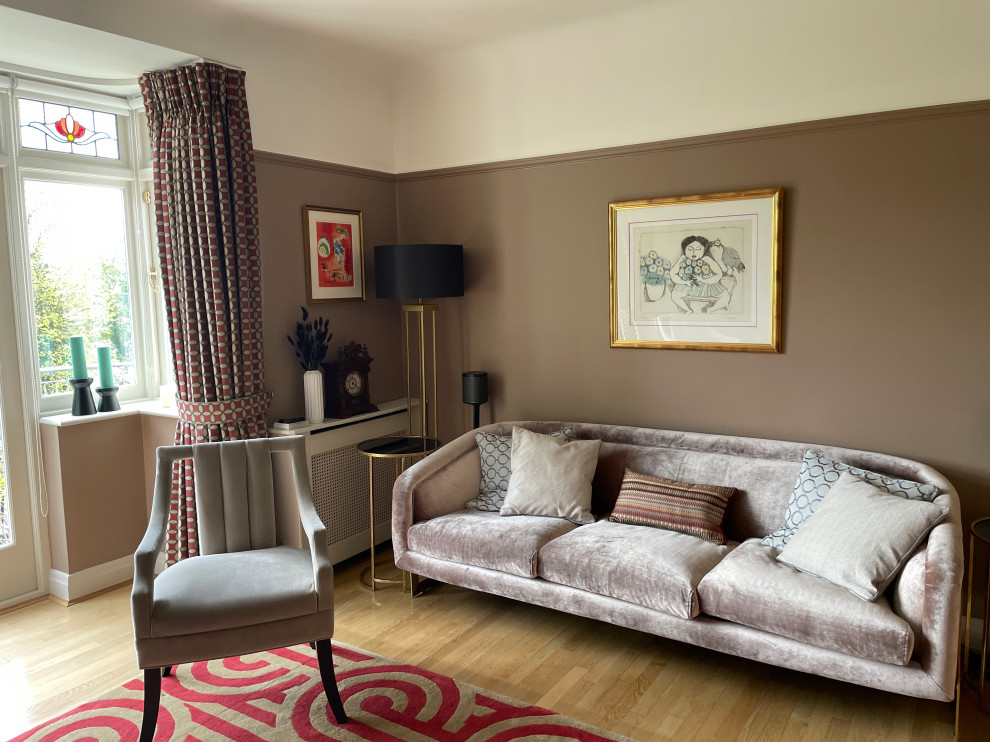Art Deco Sitting room in Purley