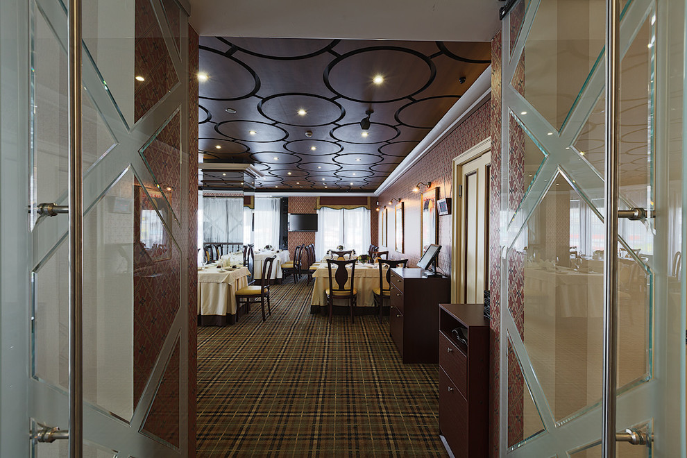 Интерьер кафе "Бристоль" в Казани