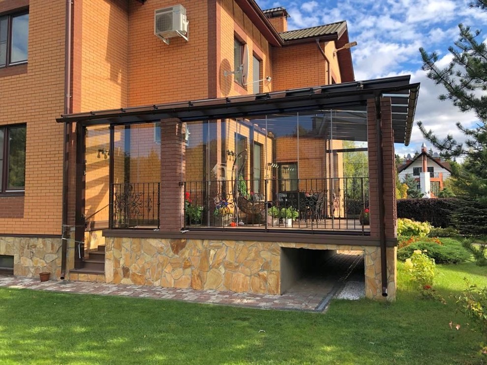 Остекленная веранда в КП Ларюшино