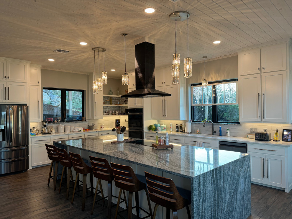 Possum Kingdom Lake house Modern