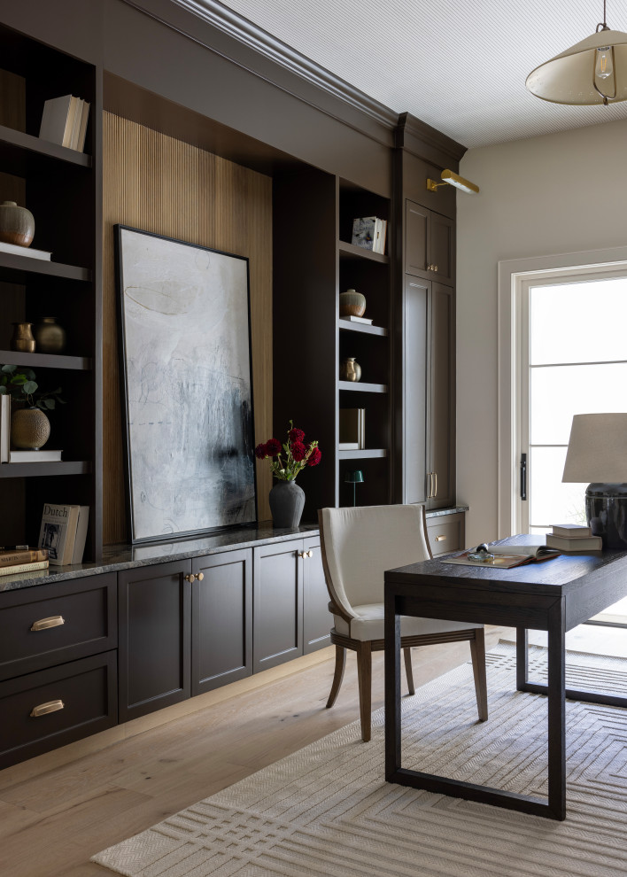 Transitional home office photo in San Francisco