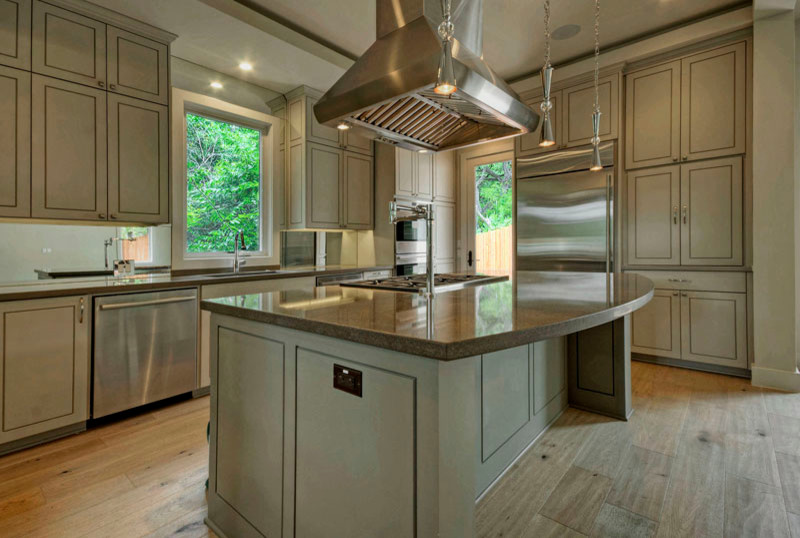Example of a transitional kitchen design in Austin